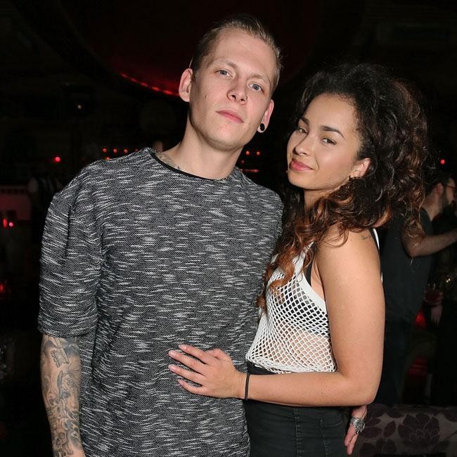 Lewi Morgan And Ella Eyre Sip Belvedere At The Box